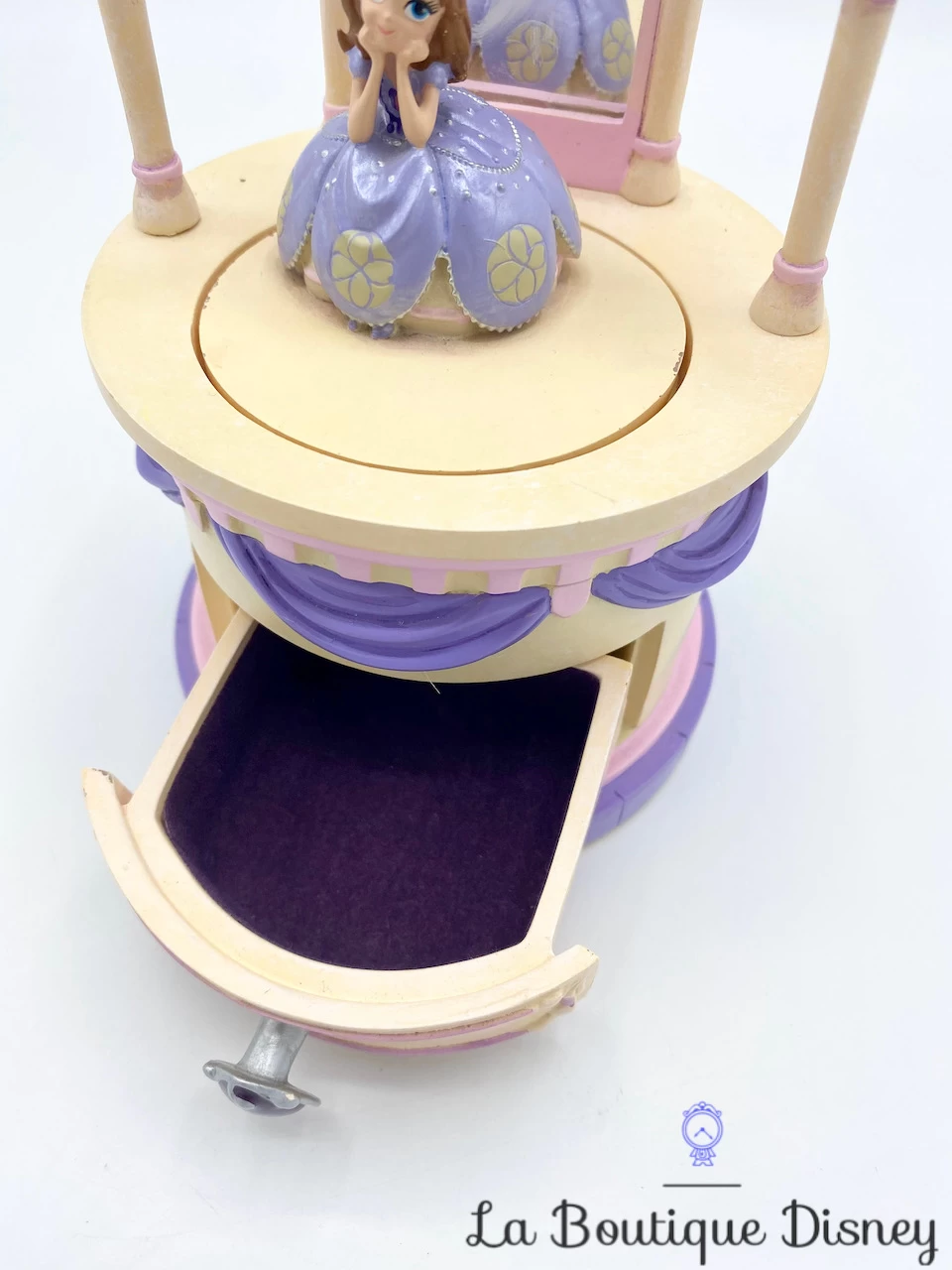 Boite à Bijoux Princesse Sofia Disney Store Résine Oiseau Miroir Violet 5 Boite à Bijoux Princesse Sofia Disney Store Résine Oiseau Miroir Violet – Image 3