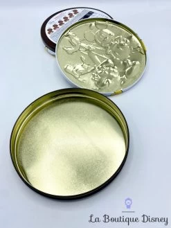 Ensemble Boites Métal Mickey Et Ses Amis Disney Rond Chocolats Pralinés Rétro Vintage -Poupées Soldes boites metal mickey et ses amis disney rond pralines chocolats relief 3d 5