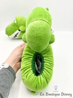 Chaussons Rex Toy Story Disney Store 2019 Taille 27-28 Pantoufles Relief Dinosaure Vert -Poupées Soldes chaussons rex dinosaure toy story disney store pantoufles relief 3d 1