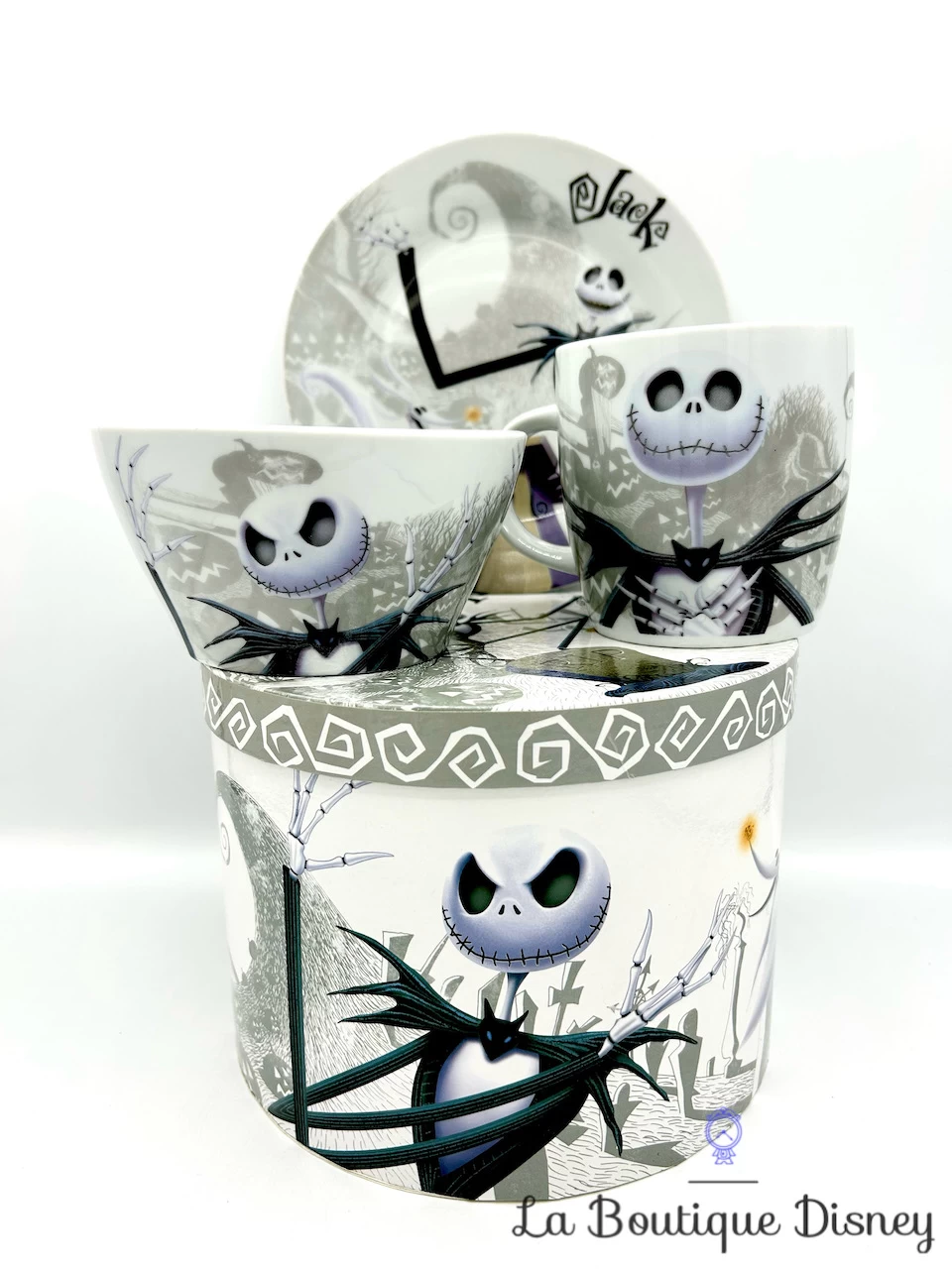Coffret Vaisselle L'étrange Noël De Mr Jack Disney Store Tim Burton Assiette Bol Tasse Mug Jack Skellington Zéro 4 Coffret Vaisselle L'étrange Noël De Mr Jack Disney Store Tim Burton Assiette Bol Tasse Mug Jack Skellington Zéro – Image 2