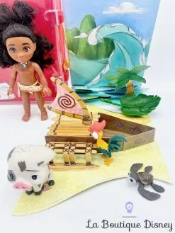 Ensemble De Jeu Coffret Mini Poupée Vaiana Animators Collection Disney Store Pop Up Environnement Valise -Poupées Soldes coffret valise vaiana animators collection pop up environnement rouge mini poupee disney store 0