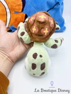 Coussin Némo Squiz Disney Store Oreiller Bleu Le Monde De Némo Poisson Peluche Tortue -Poupées Soldes coussin nemo squiz disney store le monde de nemo oreiller poisson tortue 2