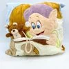 Coussin Simplet Disney Store Oreiller Blanche Neige Et Les Sept Nains Peluche Poche 2 Coussin Simplet Disney Store Oreiller Blanche Neige Et Les Sept Nains Peluche Poche -Poupées Soldes coussin simplet poche ours disney store oreiller blanche neige et les sept nains 1