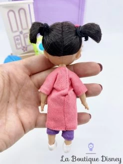 Ensemble De Jeu Coffret Mini Poupée Booh Monstres Et Cie Animators Collection Disney Store Valise -Poupées Soldes ensemble de jeu coffret animator boo monstres et cie disney store valise mini poupee disney store mini doll playset 2