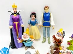 Figurines Blanche Neige Et Les Sept Nains Playset Disney Store Coffret Ensemble De Jeu -Poupées Soldes figurines blanche neige et les sept nains playset disney store coffret ensembe de jeu 6