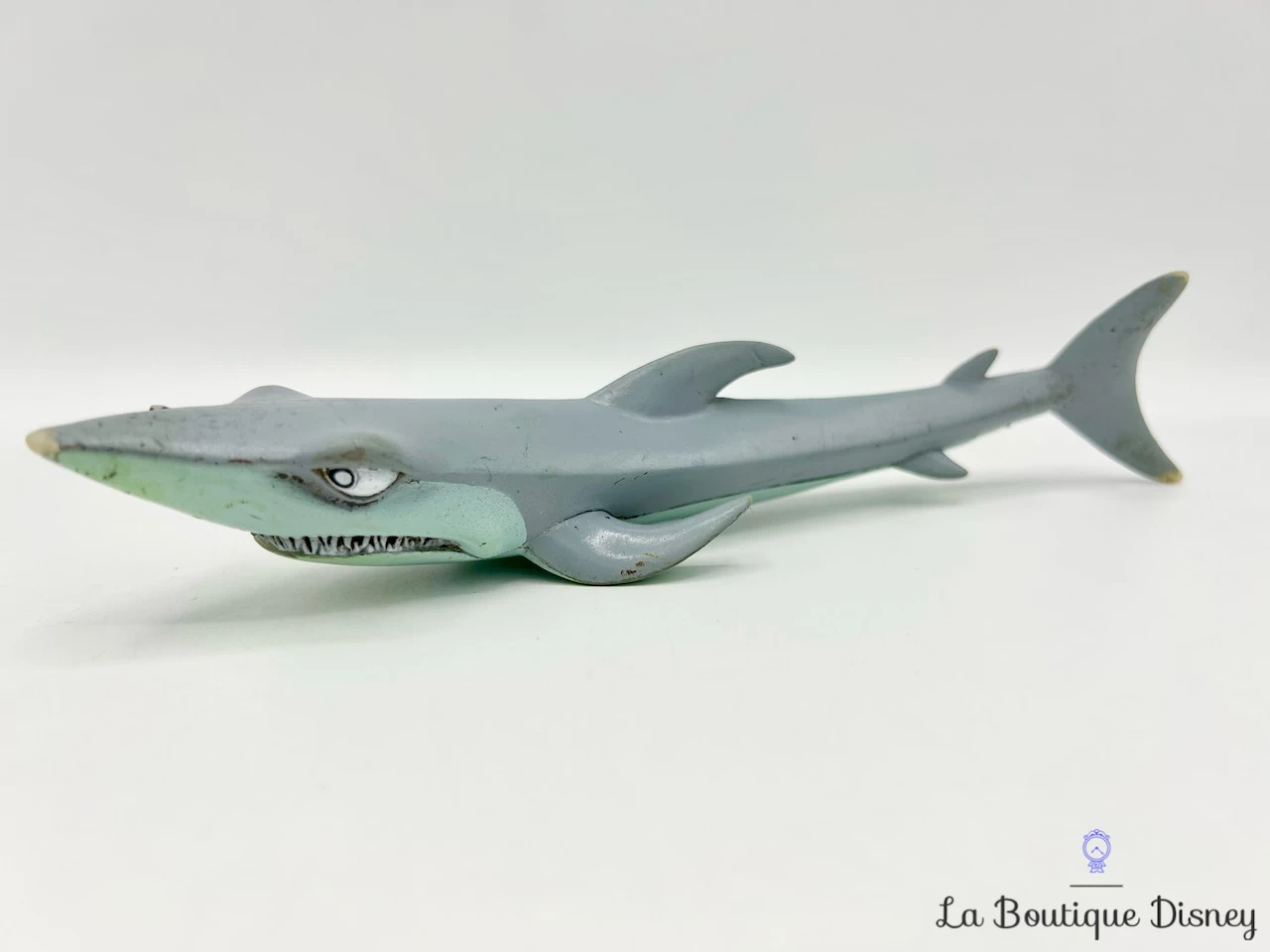 Figurines Requins Bruce Chumy L'Enclume Disney Le Monde De Némo 15 Cm 9 Figurines Requins Bruce Chumy L'Enclume Disney Le Monde De Némo 15 Cm – Image 7