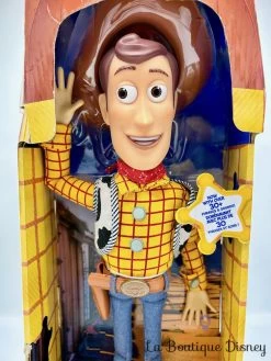 Poupée Woody Parlant à Ficelle Disney Store 2016 Toy Story Figurine Articulée Talking Woody 12 Poupée Woody Parlant à Ficelle Disney Store 2016 Toy Story Figurine Articulée Talking Woody -Poupées Soldes jouet figurine talking woody parlant disney store toy story poupee ficelle 6