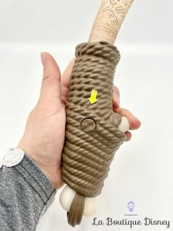 Jouet Hameçon Maui Lumineux Sonore Disney Store 2017 Vaiana La Légende Du Bout Du Monde 9 Jouet Hameçon Maui Lumineux Sonore Disney Store 2017 Vaiana La Légende Du Bout Du Monde -Poupées Soldes jouet hamecon maui vaiana disney store 2017 lumineux musical moana 1 3