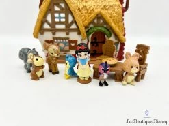 Figurine Chaumière Blanche Neige Animators Collection Littles Disney Store 2017 Coffret Jeu Micro Maison Miniature -Poupées Soldes jouet maison chaumiere blanche neige animators collection littles disney store 2017 mini figurine polly pocket 5