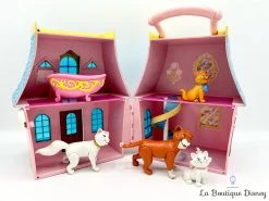 Ensemble De Jeu Figurines Les Aristochats Playset Disney Maison Transportable 11 Ensemble De Jeu Figurines Les Aristochats Playset Disney Maison Transportable -Poupées Soldes jouet maison transportable les aristochats figurines playset disney rose bleu vintage rare 7