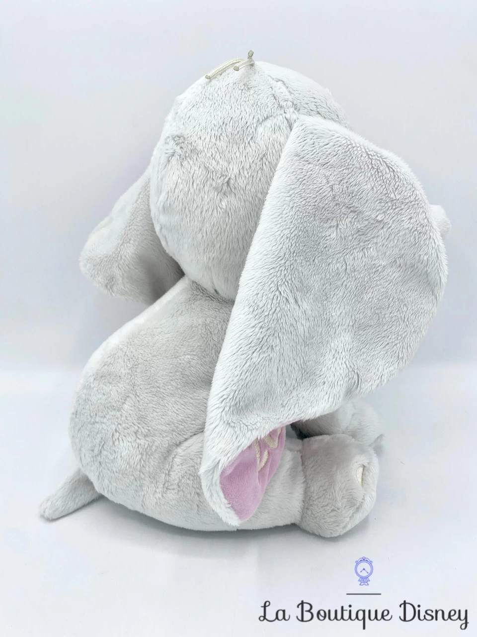 Peluche Dumbo Bébé Born In 2021 Disney Babies Disney Store éléphant Gris 27 Cm 6 Peluche Dumbo Bébé Born In 2021 Disney Babies Disney Store éléphant Gris 27 Cm – Image 4