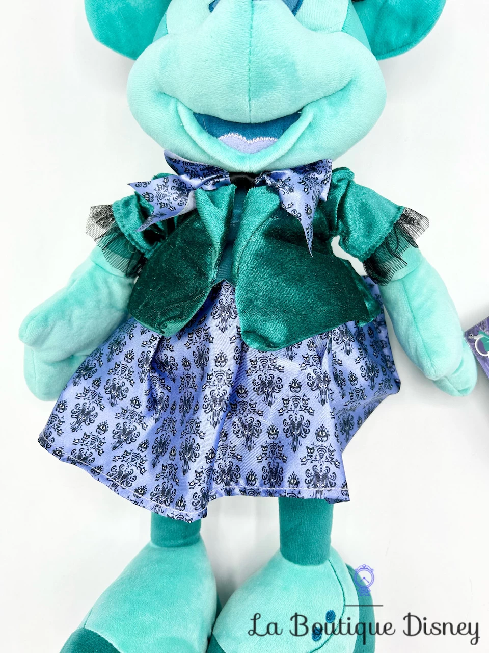 Peluche Minnie Mouse The Main Attraction 10 Sur 12 Haunted Mansion Disney Store 2020 Édition Limitée 43 Cm 5 Peluche Minnie Mouse The Main Attraction 10 Sur 12 Haunted Mansion Disney Store 2020 Édition Limitée 43 Cm – Image 3
