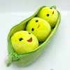 Peluche Petits Pois Toy Story Disney Store écusson Vert 46 Cm -Poupées Soldes peluche petits pois toy story disney store vert grand legume ecusson 1