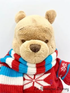 Peluche Winnie L’ourson Noël Disney Store 2008 écharpe Pull Hiver 8 Peluche Winnie L’ourson Noël Disney Store 2008 écharpe Pull Hiver -Poupées Soldes peluche winnie ourson disney store 2008 echarpe pull rouge noel 4