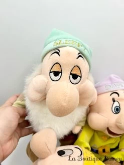 Peluche 7 Nains Blanche Neige Et Les Sept Nains Disney 34 Cm -Poupées Soldes peluches les sept nains blanche neige disney 7 nains belgium 7