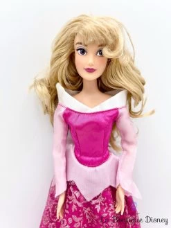 Poupée Aurore La Belle Au Bois Dormant Disney Store Princesse Rose 30 Cm -Poupées Soldes poupee aurore la belle au bois dormant disney store mannequin princesse robe rose 2