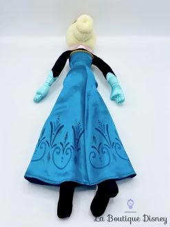 Poupée Chiffon Elsa La Reine Des Neiges Disney Store Peluche Cape Fourrure Hiver 53 Cm -Poupées Soldes poupee chiffon elsa hiver robe bleu la reine des neiges 2 disney store princesse cape peluche 53 cm 12