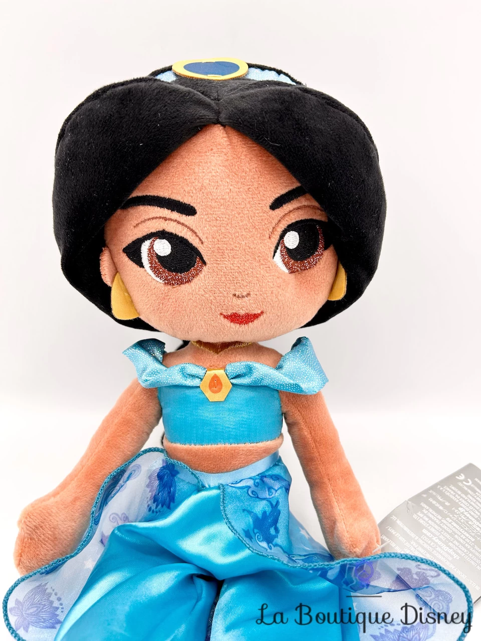 Poupée Chiffon Jasmine Disney Store 2023 ShopDisney Aladdin Peluche Princesse Bleu 38 Cm 4 Poupée Chiffon Jasmine Disney Store 2023 ShopDisney Aladdin Peluche Princesse Bleu 38 Cm – Image 2