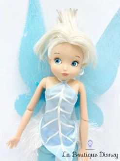 Poupée Cristal Disney Store 2012 Clochette Et Le Secret Des Fées Bleu Fairies 25 Cm -Poupées Soldes poupee cristal disney fairies the disney store fee bleu blanc ailes 2