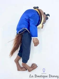 Poupée La Bête Disney Store La Belle Et La Bête Mannequin Prince 35 Cm -Poupées Soldes poupee mannequin la bete disney store la belle et la bete marron bleu 3