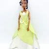 Poupée Tiana La Princesse Et La Grenouille Disney Store Mannequin Robe Verte 32 Cm 1 Poupée Tiana La Princesse Et La Grenouille Disney Store Mannequin Robe Verte 32 Cm -Poupées Soldes poupee tiana la princesse et la grenouille disney store mannequin 2