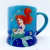 Tasse Ariel La Petite Sirène Disney Store Exclusive Mug Magic Under The Sea Bleu -Poupées Soldes tasse ariel la petite sirene magic under the sea disney store mug bleu 1
