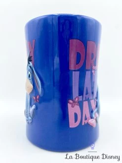 Tasse Bourriquet Dream Lazy Day Disney Store Exclusive Mug Winnie L'ourson âne Bleu -Poupées Soldes tasse bourriquet dream lazy day disney store mug bleu winnie ourson 2