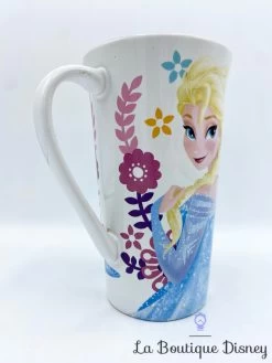 Tasse Elsa La Reine Des Neiges Disney Store 2015 Mug Blanc Fleurs Haut -Poupées Soldes tasse elsa la reine des neiges disney store mug princesse haut fleurs 1
