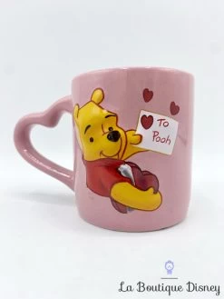 Tasse Expresso Winnie L'ourson To Pooh Disney Store Exclusive Mug Coeur Love Amour 10 Tasse Expresso Winnie L'ourson To Pooh Disney Store Exclusive Mug Coeur Love Amour -Poupées Soldes tasse expresso winnie ourson to pooh disney store exclusive mug anse coeur rose 2