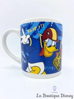 Tasse Mickey Donald Jump It Disney Mug Bleu Skateboard Casque -Poupées Soldes tasse mickey donald skate jump it disney mug bleu casque skateboard sport 2