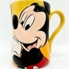 Tasse Mickey Mouse Adventurous Enthusiastic Dependable Disney Store Mug Jaune 1 Tasse Mickey Mouse Adventurous Enthusiastic Dependable Disney Store Mug Jaune -Poupées Soldes tasse mickey mouse adventure enthusias dependab disney store mug jaune 1