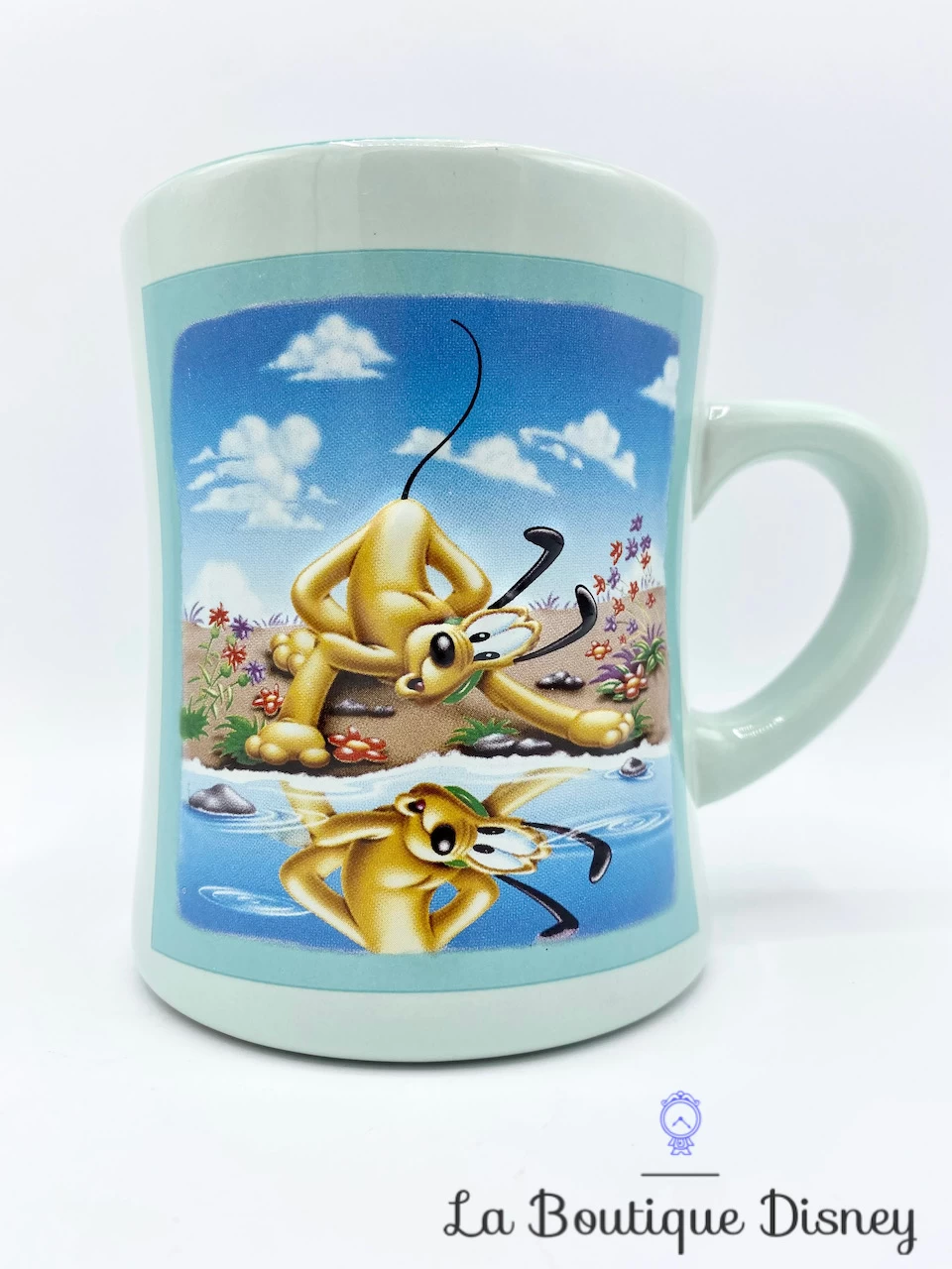 Tasse Pluto Reflet The Disney Store Mug Bleu Chien Jaune Eau Rivière 3 Tasse Pluto Reflet The Disney Store Mug Bleu Chien Jaune Eau Rivière