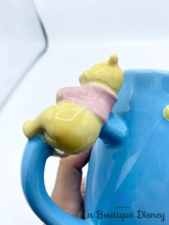 Tasse Winnie L'ourson Disney Store Mug Bleu Relief Oeuf Pâques -Poupées Soldes tasse winnie lourson disney store mug paques oeufs bleu relief 6